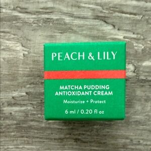 $5/$25 Beauty Bundle
Peach & Lily Matcha Pudding Antioxidant Cream